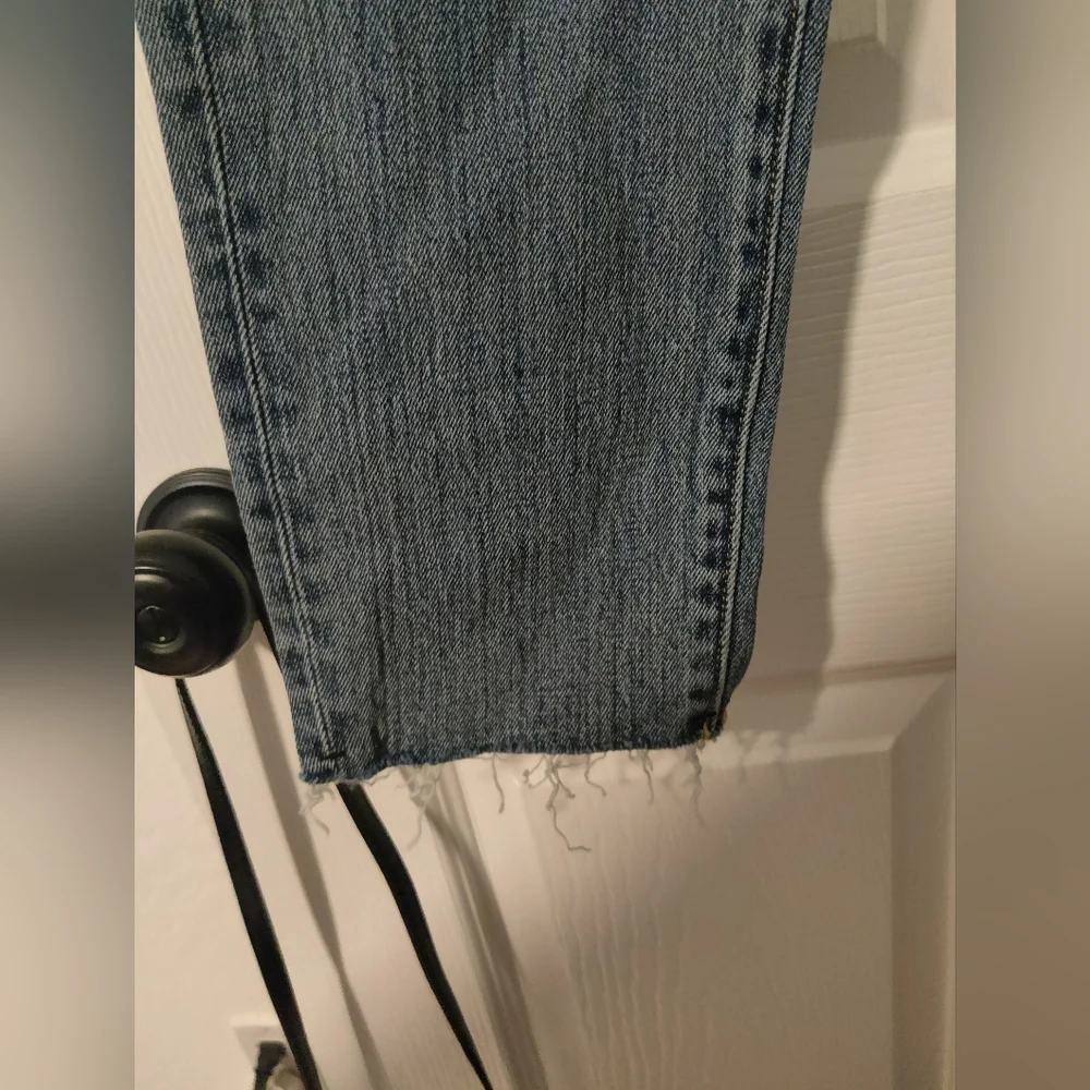 721 High Rise Skinny - Picture 2 of 5